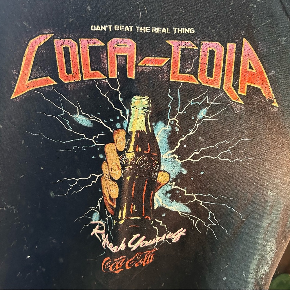 Coca-Cola graphic tee - Picture 2 of 3